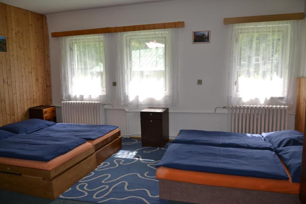 Hostel Fortuna Špindlerŭv Mlýn Phòng bức ảnh
